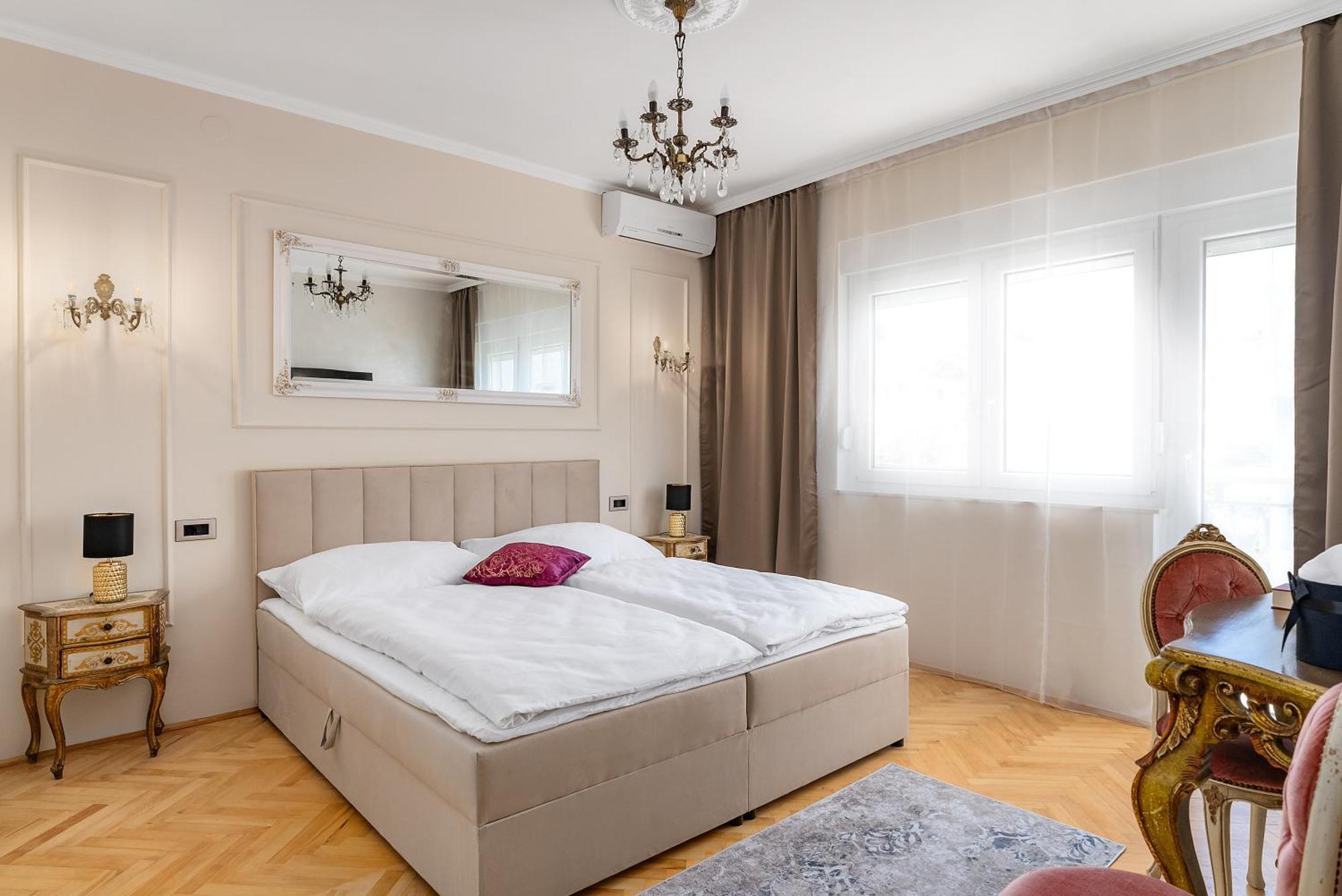 Storge Boutique Bed & Breakfast 오미스 외부 사진